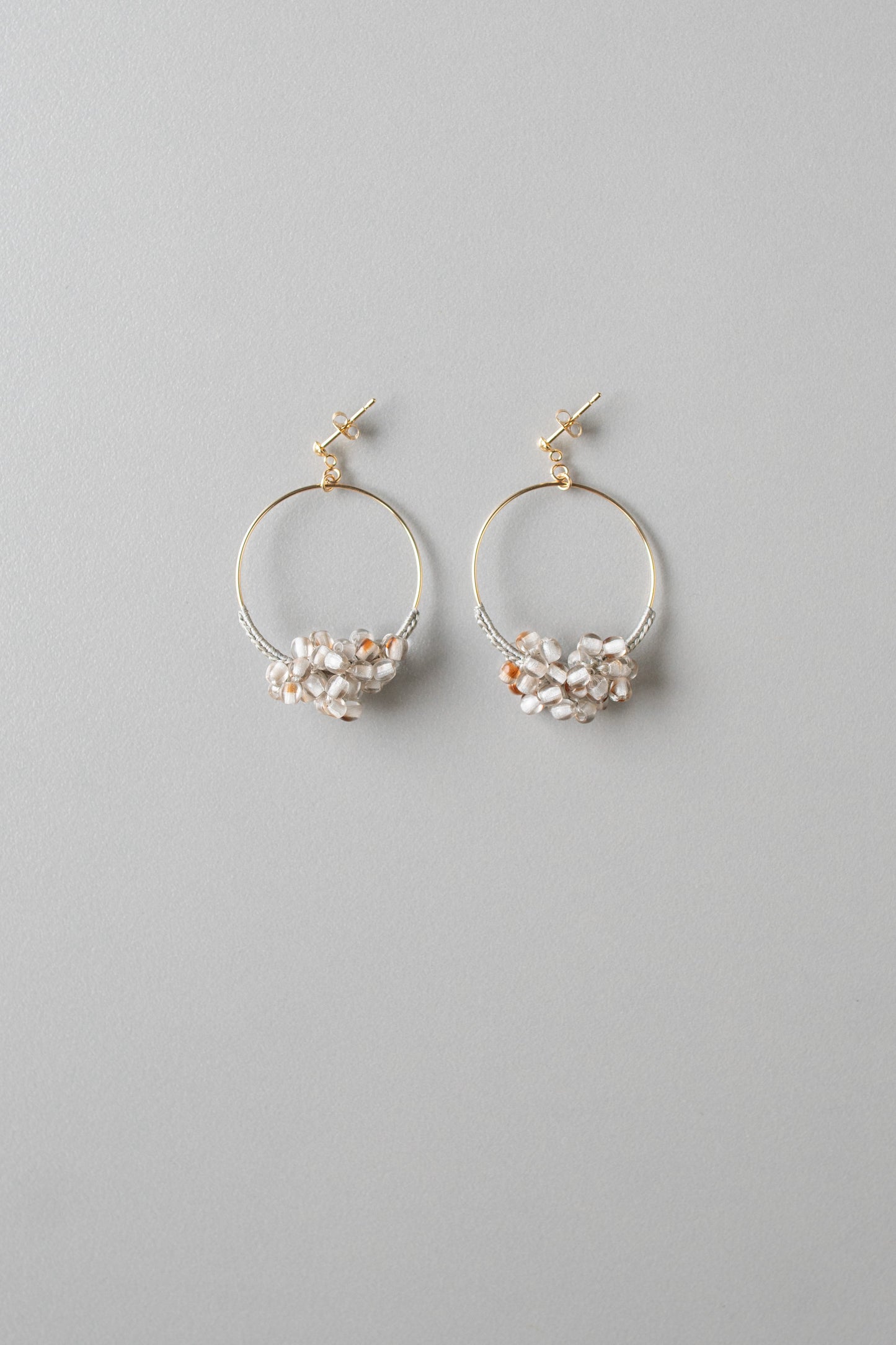 Foam earrings | silver gray