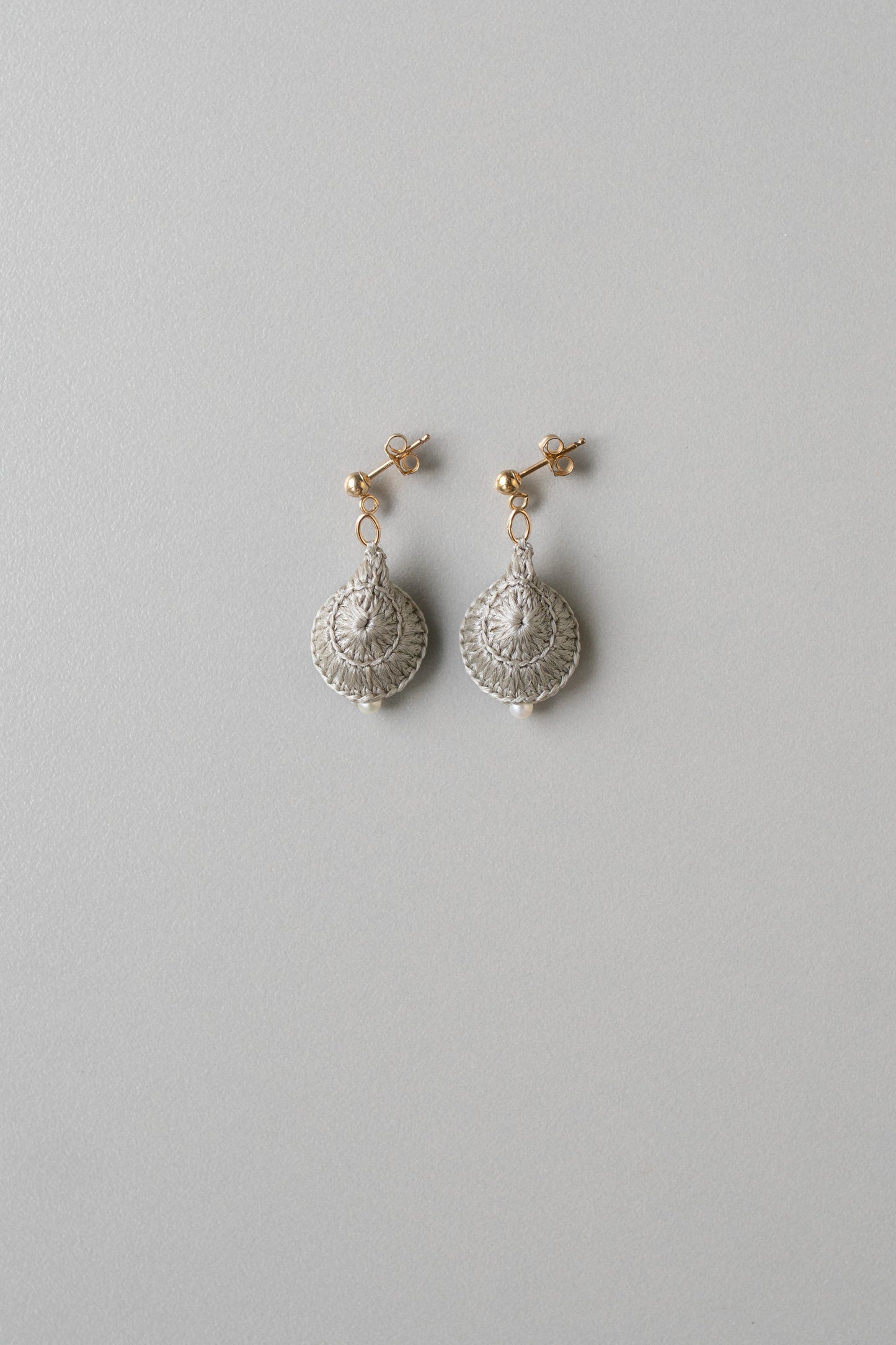 Droplet earring | Silver gray