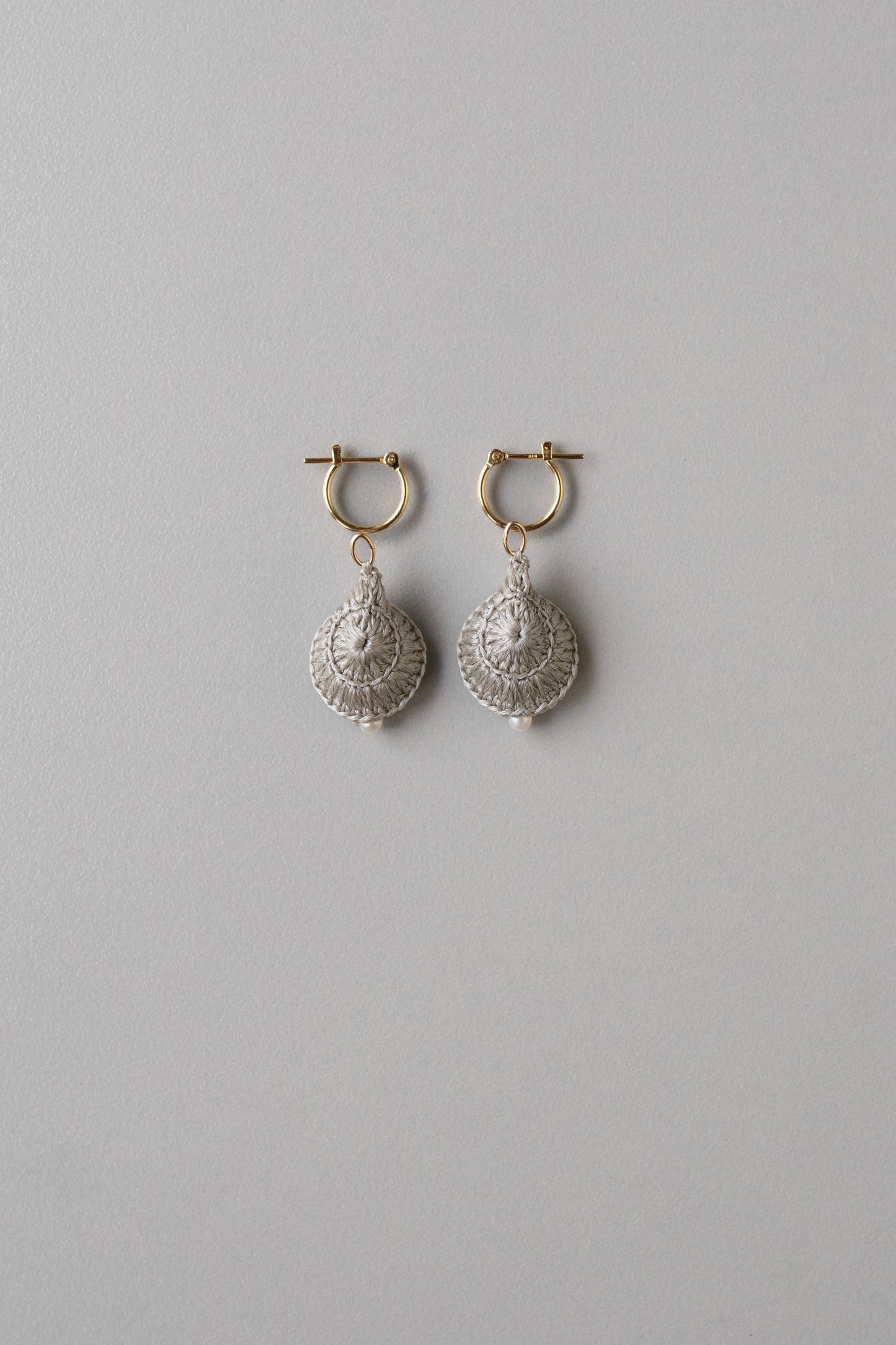 Droplet earring | Silver gray