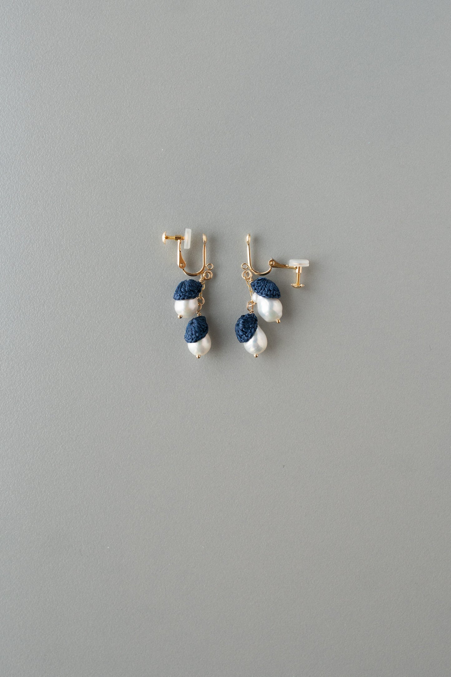 Cuddle pearl earrings | Indigo