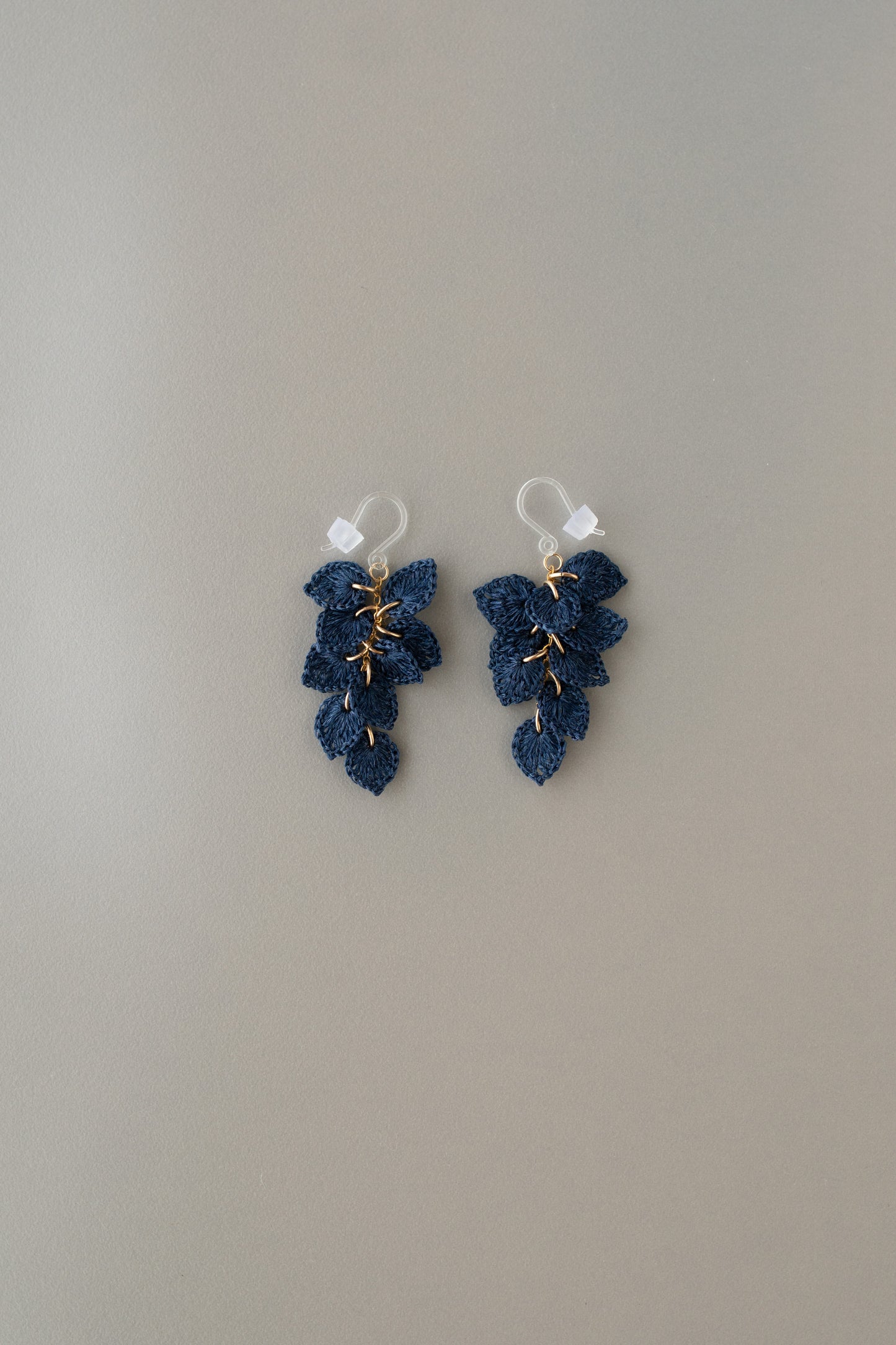 Leaf earrings Short | Indigo