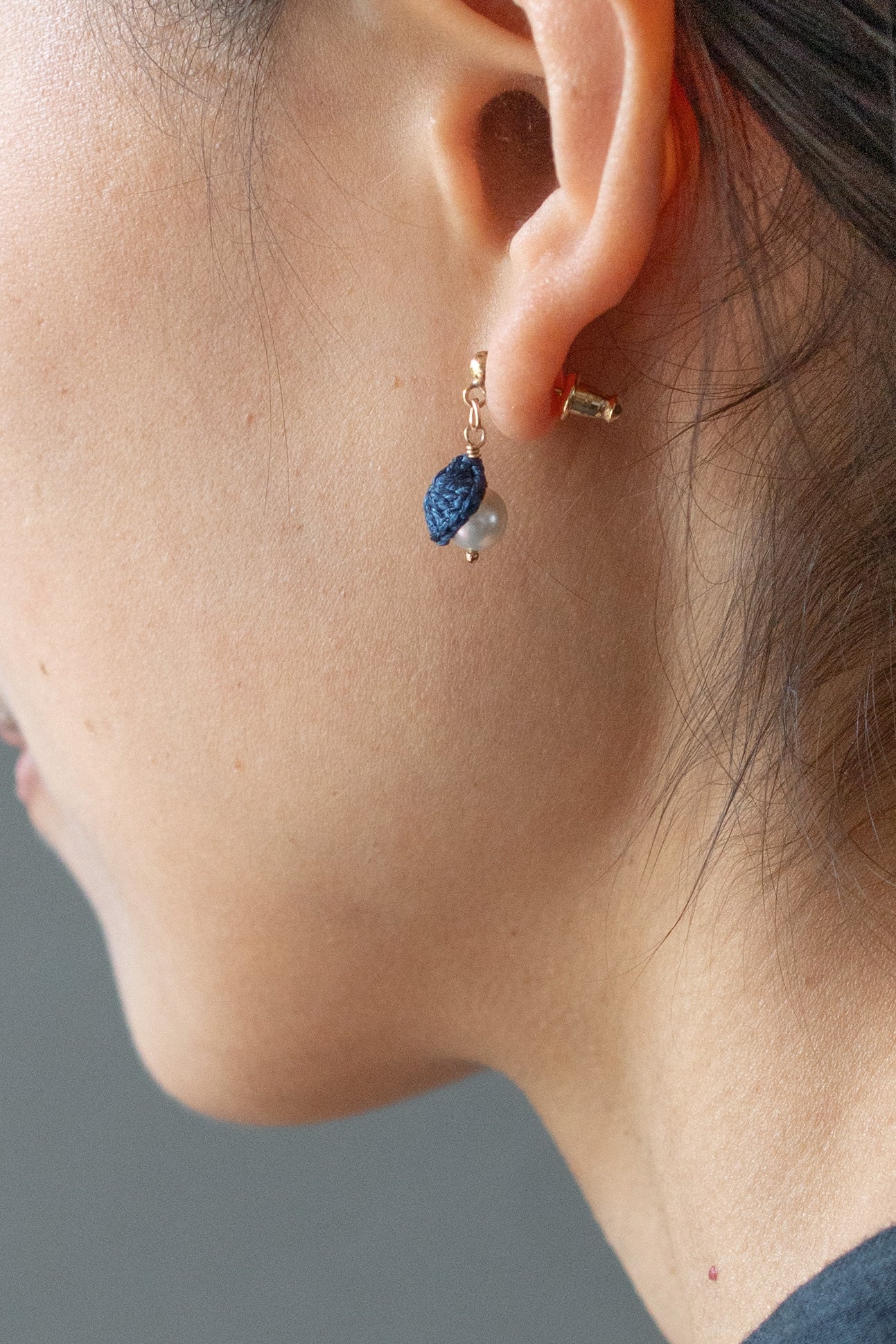 小さなパールの耳飾り | 藍