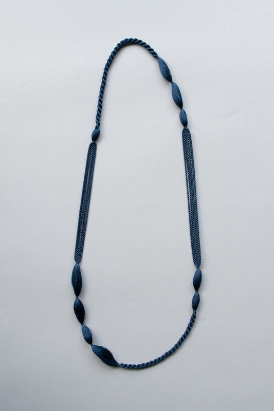 Circulating long necklace | Indigo